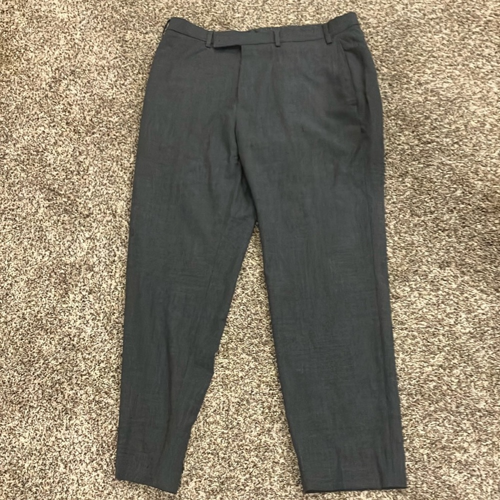 Grey suit. Collection by Michael Strahan. Size 42R, pants 36Wx32L